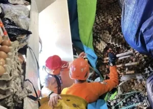 Kapal Miring di Pelabuhan Semayang, Satu Penumpang Tewas Tertindih Truk