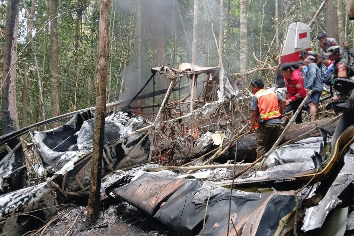 Pesawat Pelita Air Jatuh di Krayan, Prajurit Kodam VI/Mulawarman Tembus Medan Ekstrem