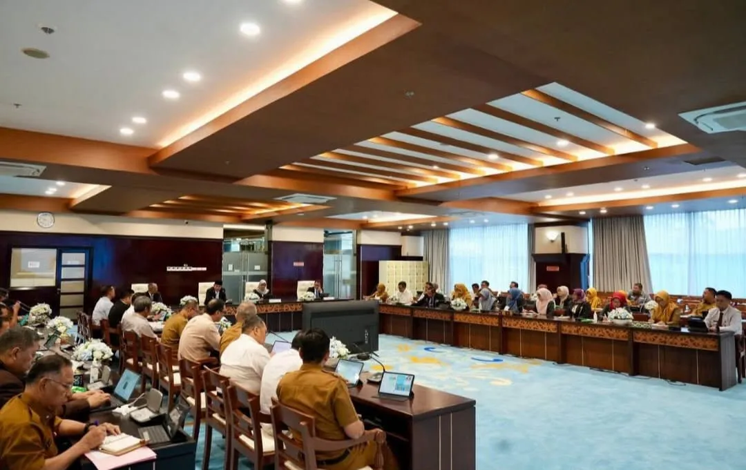 APBD Kaltim 2026 Turun Tajam, Pemprov Tegaskan Beasiswa Gratispol Tetap Berjalan