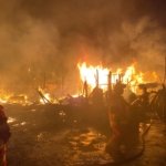 Api Mengamuk Dini Hari di Tanah Grogot, Rumah dan Kontrakan Ludes, Kerugian Rp860 Juta