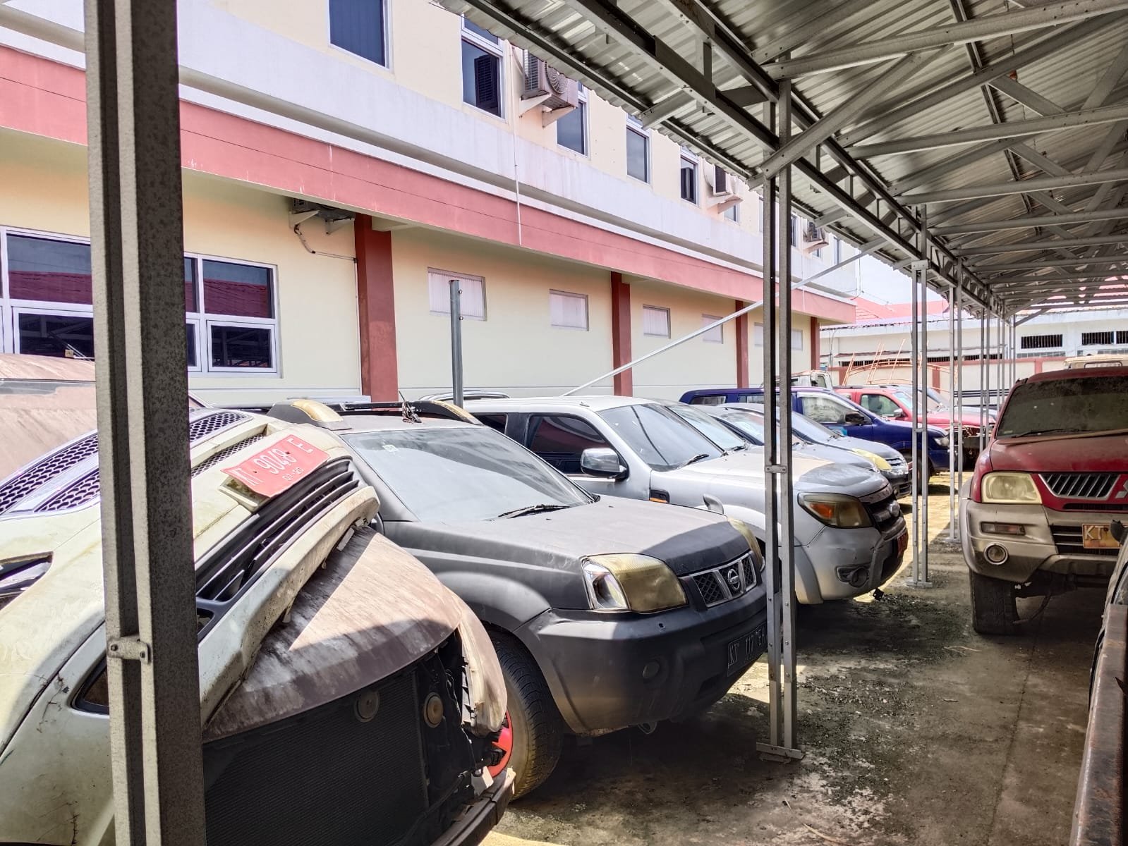 Menang Lelang Tapi Tak Bayar, Puluhan Mobil Dinas Paser Kembali Dilepas