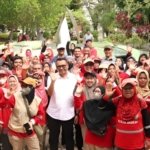 Pemkab Kukar Perkuat Dukungan untuk Petugas Kebersihan, Pasukan Merah Putih Terima Bantuan Operasional