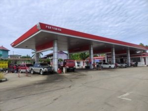 Pertamax Tembus Rp16 Ribu lebih per Liter, Pengguna Kendaraan Keluhkan Beban Biaya