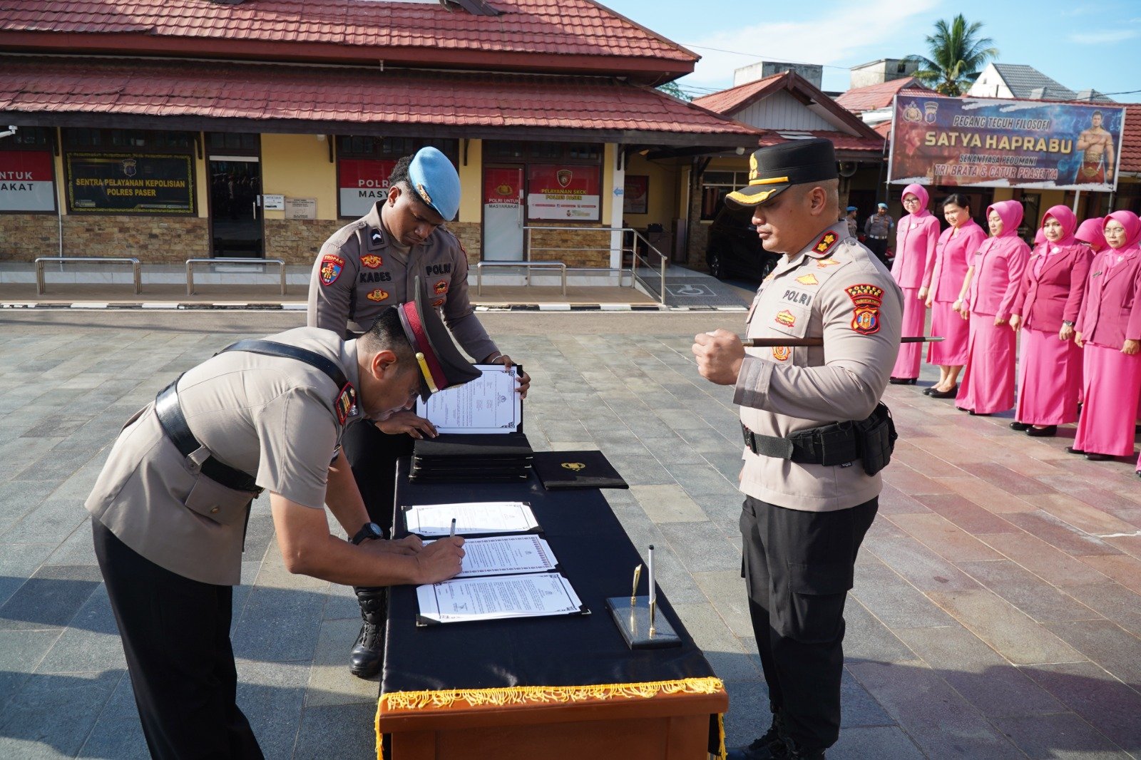 Kapolres Paser AKBP Novy Adi Wibowo Pimpin Sertijab, Sejumlah Jabatan Strategis Berganti