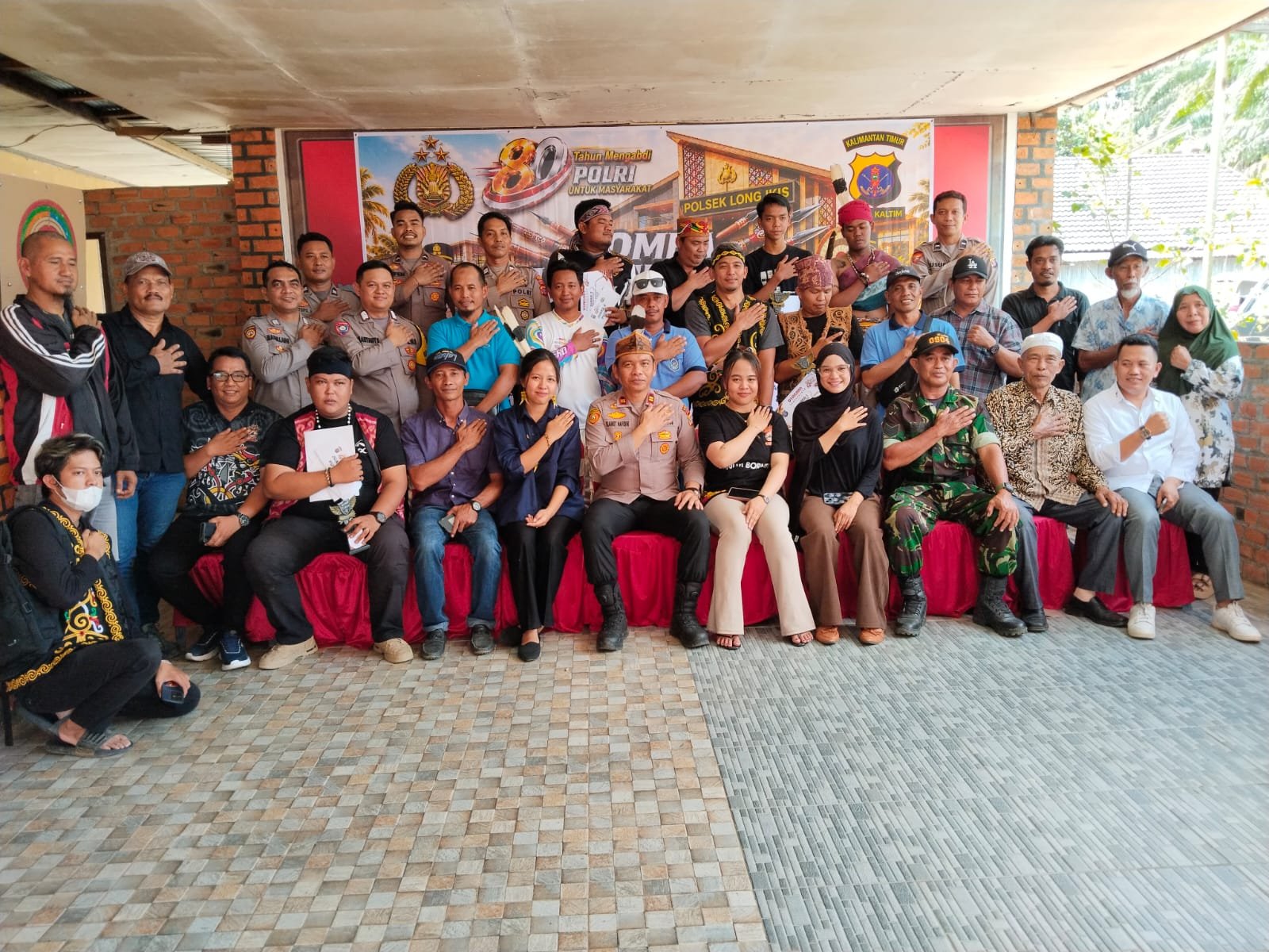 Polsek Long Ikis Angkat Budaya Paser Lewat Lomba Sumpit Antar Desa