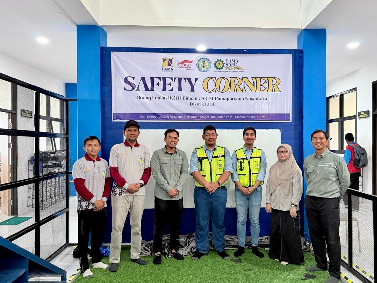 Dukung Aspek Lingkungan dan Keselamatan, PAMA KIDE Tanam Pohon dan Resmikan Safety Corner di SMKN 3 Tanah Grogot