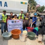 Kemarau Berkepanjangan, PAMA KIDE Salurkan Air Bersih untuk Warga Batu Kajang